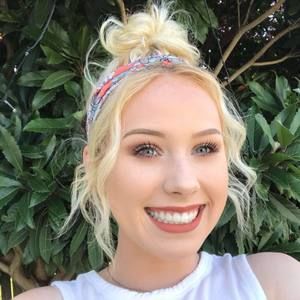 Meet your Posher, Madison